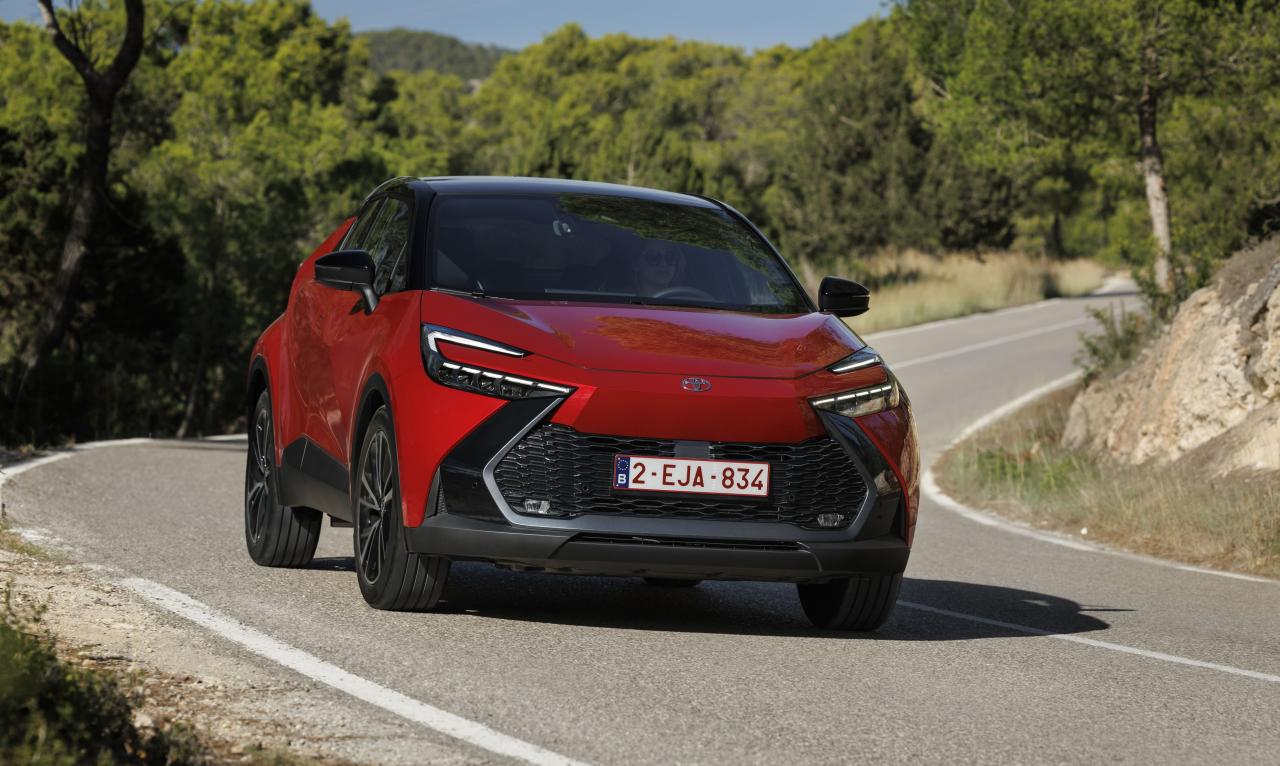 Toyota C-HR Front/Seite in Fahrt