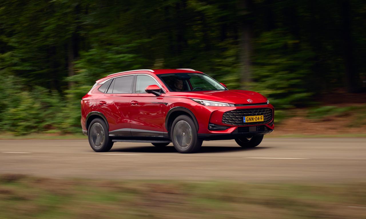 MG HS PHEV+