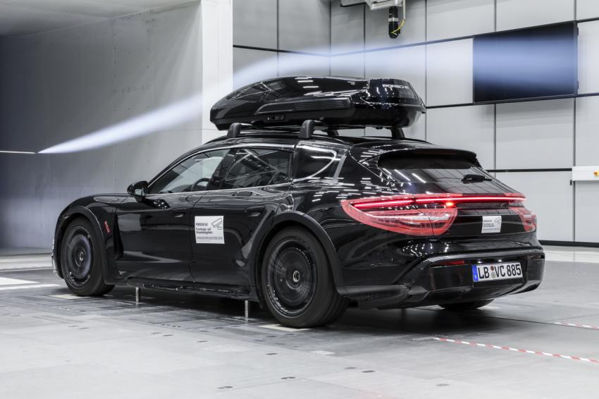 Porsche Taycan Dachbox 4