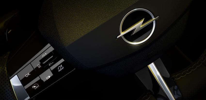 Opel Astra Lenkrad Detail