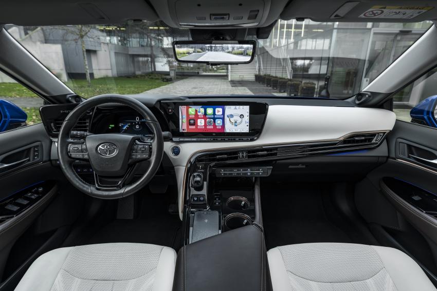 Toyota Mirai Cockpit