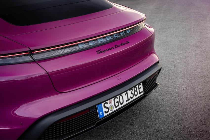 Porsche Taycan Update Heck Detail