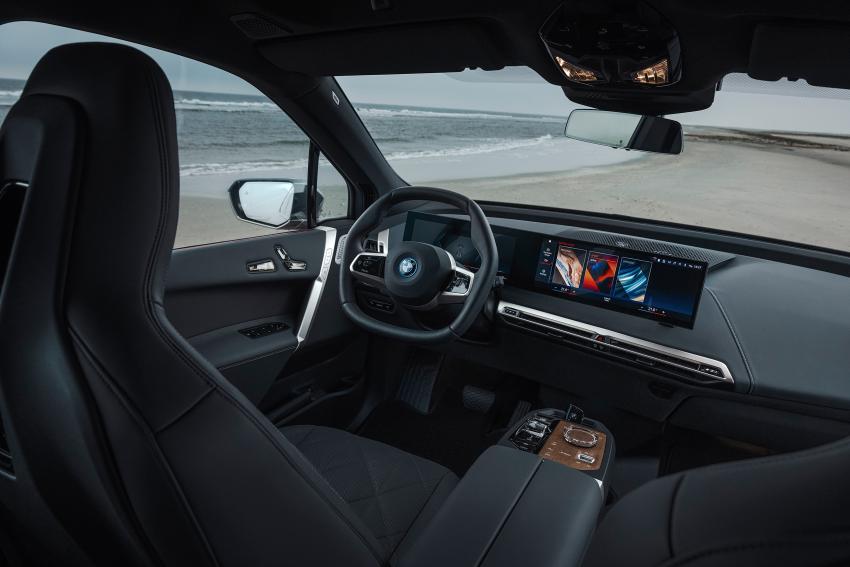 BMW iX M60 Cockpit