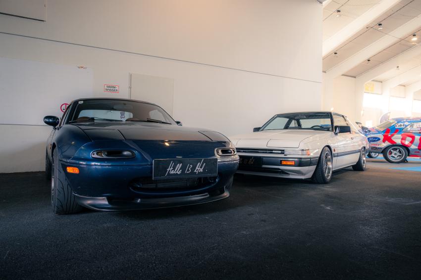 diverse Oldtimer Fahrzeuge