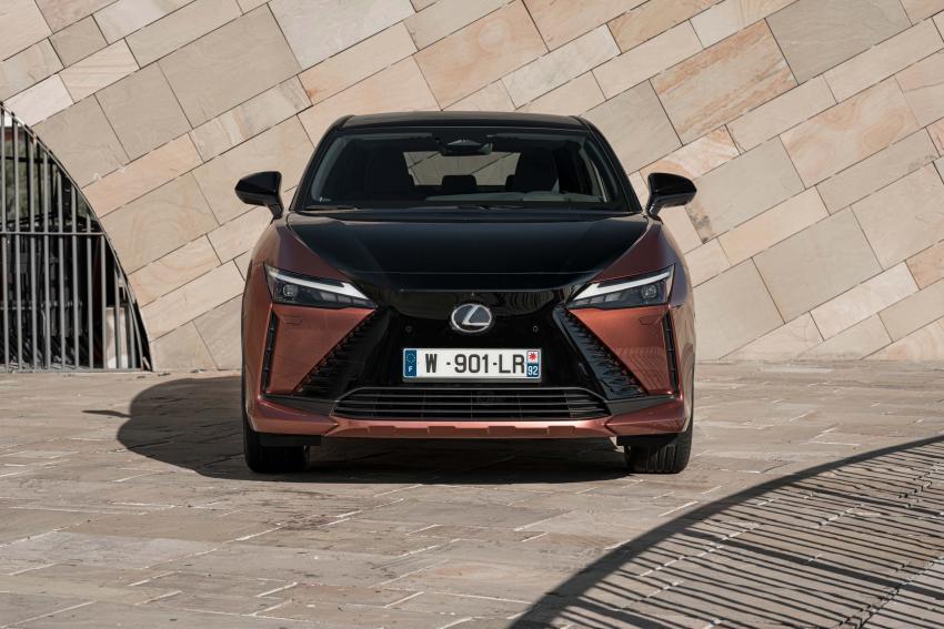 Lexus RZ 450e