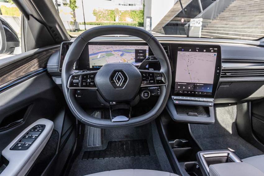 Renault Megane E-Tech Cockpit
