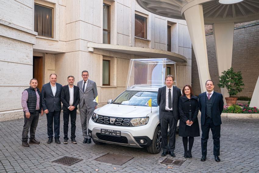 Dacia Duster Papamobil