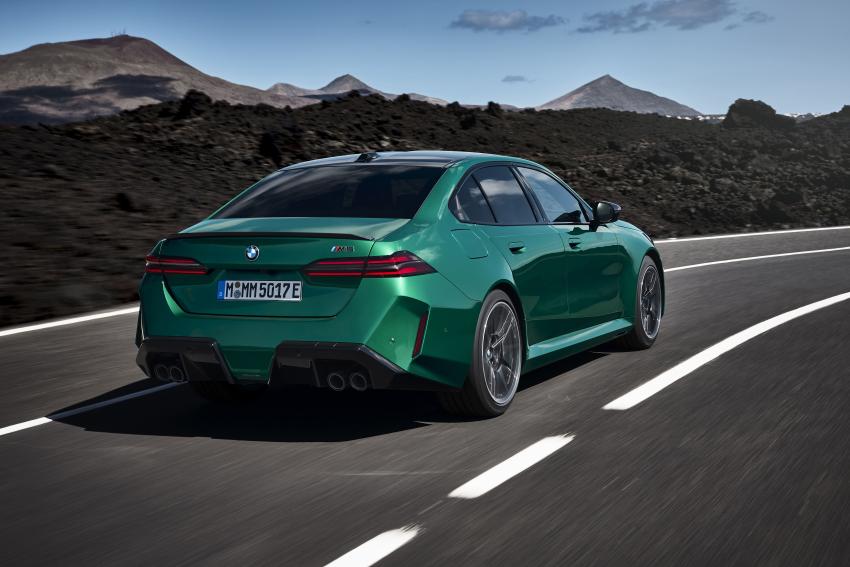 BMW M5 Heck/Seite in Fahrt