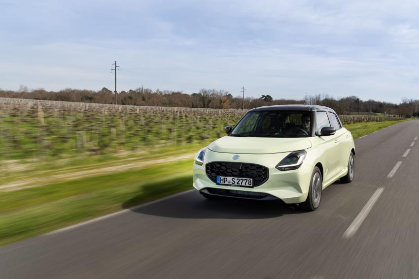 Suzuki Swift Front/Seite in Fahrt