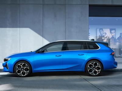 Opel Astra Sports Tourer Seitenansicht