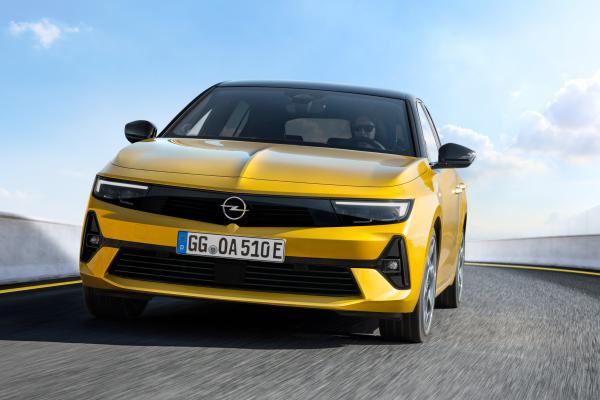 Opel Astra Front