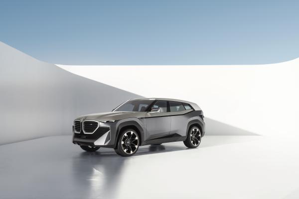 BMW Concept XM Front